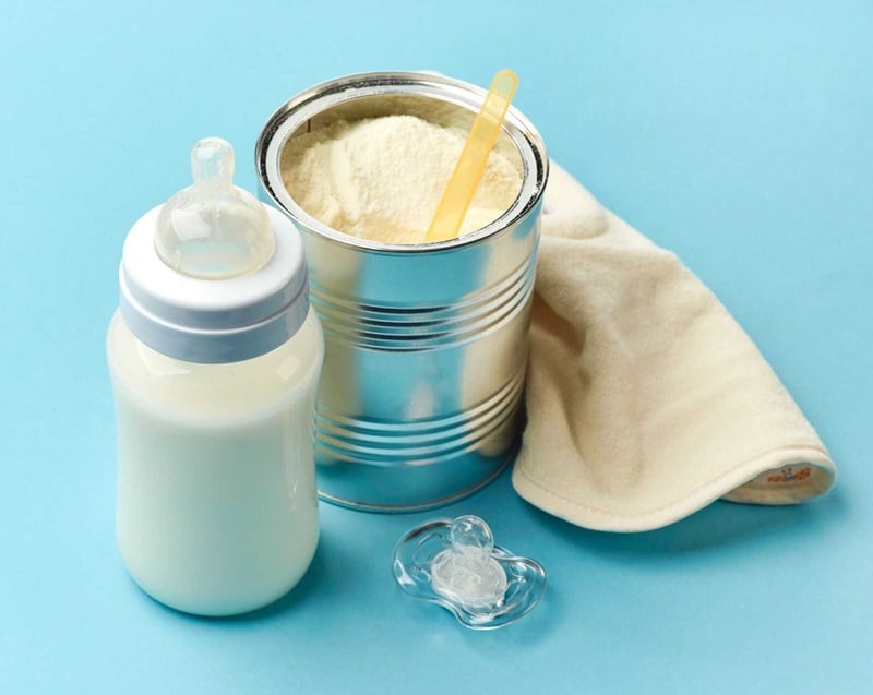 Cai sữa cho bé bằng sữa công thức