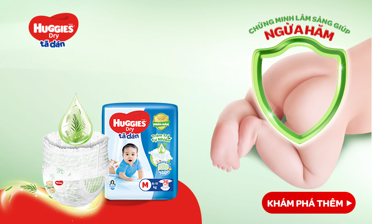 Dòng tã Huggies Tràm trà tự nhiên áp dụng công nghệ đột phá chứa tinh chất tràm trà giúp kháng khuẩn và làm dịu da bé