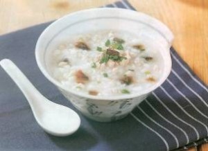 Món ăn cho bé: Cháo thịt heo trứng bắc thảo