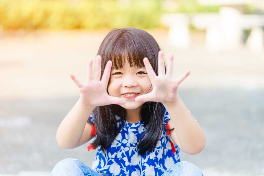 Chiều cao, cân nặng chuẩn của bé trai, bé gái 4 tuổi - Huggies