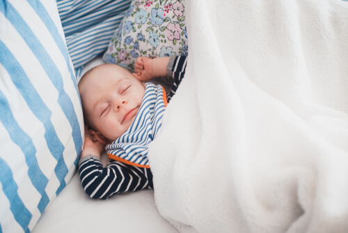 Giấc ngủ giúp cục cưng phát triển tốt hơn nên mẹ không cần quá lo nhé!
