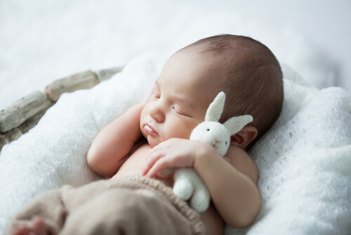 Mẹ nên cẩn thận những trường hợp bé ngủ nhiều