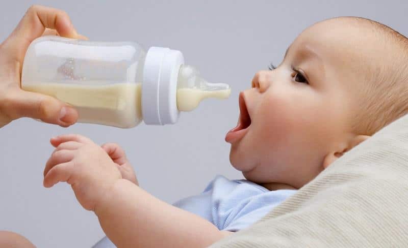 Lưu ý về giấc ngủ khi trẻ hay khóc đêm 