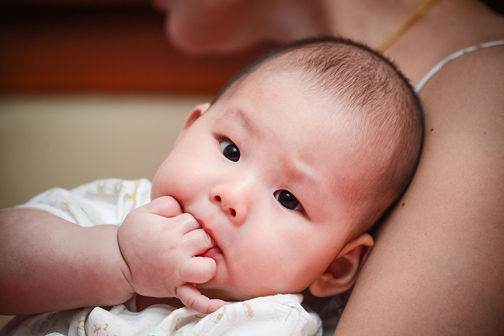 7 cách chữa nổi mẩn đỏ và ngứa người ở trẻ sơ sinh - HUGGIES® Việt Nam