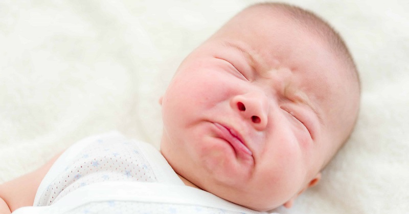 Trẻ sơ sinh bị táo bón lâu ngày có nguy hiểm không?