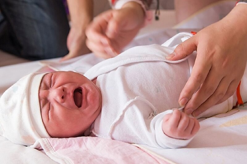 Trẻ sơ sinh bị đầy bụng là hiện tượng phổ biến