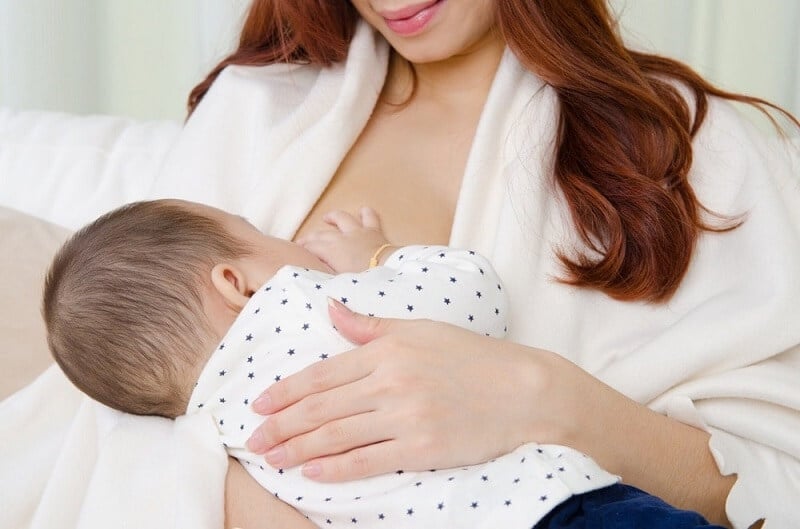 Bật mí các cách làm sữa mẹ xuống nhiều sau khi sinh bé