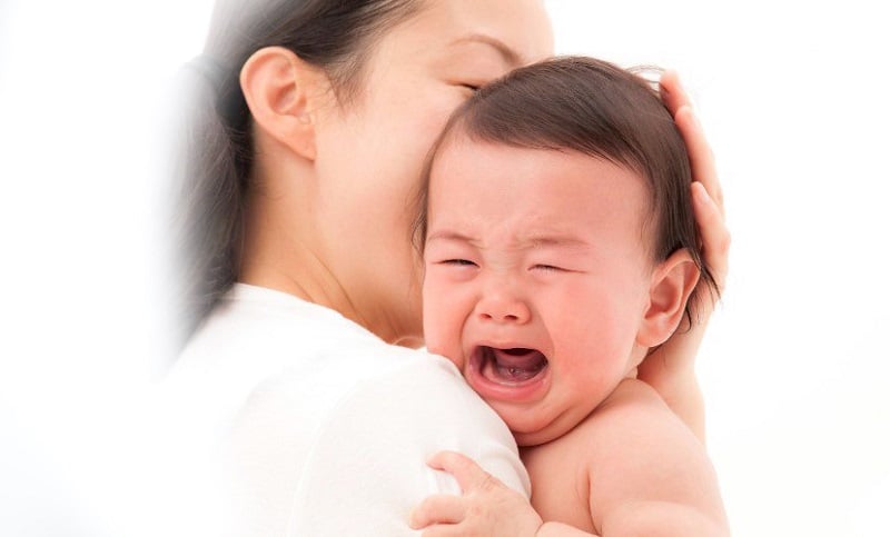Dựa vào những dấu hiệu bé sắp nổi giận để đoán chính xác lý do khiến bé quấy khóc