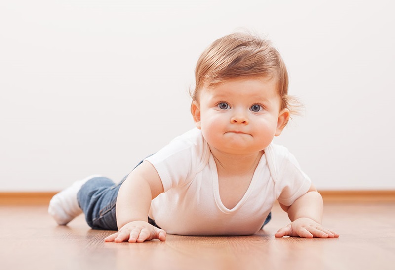 Bé 16 tháng tuổi biết làm gì?