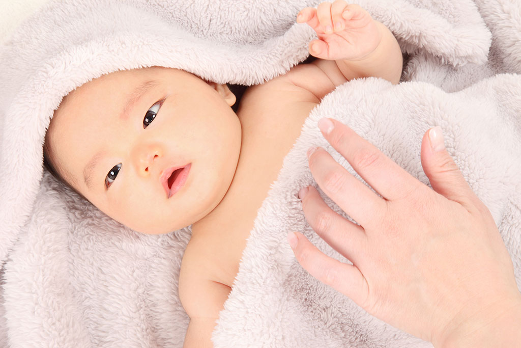 Trẻ 3 Tháng Tuổi Ăn Được Gì? Hướng Dẫn Dinh Dưỡng Chi Tiết Cho Bậc Phụ Huynh