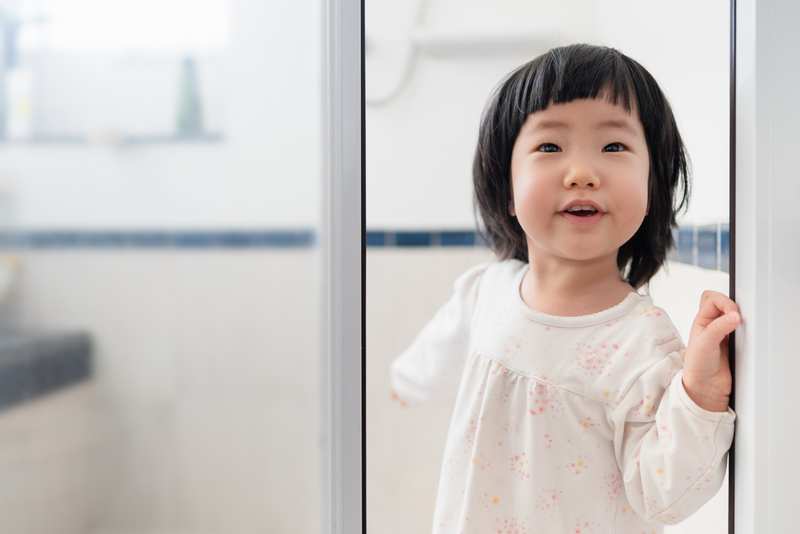 Sự phát triển về mặt thể chất, nhận thức và cảm xúc của bé 23 tháng tuổi