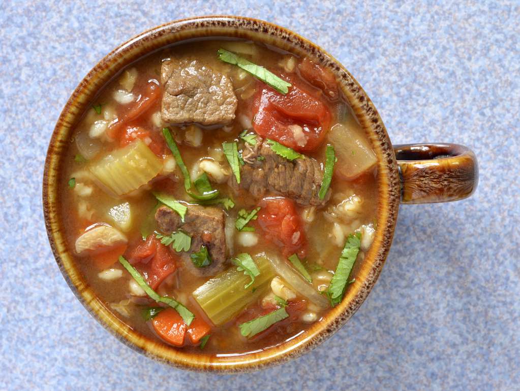 Canh cà chua, thịt bò