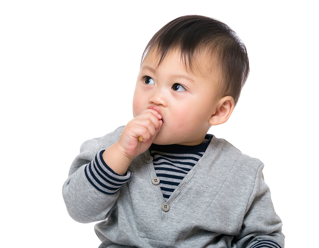 Những mẹo tập cho bé ăn dặm