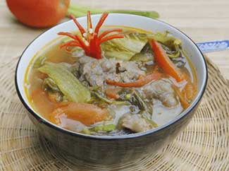Nấu canh cà chua thịt bò ngon cho bé