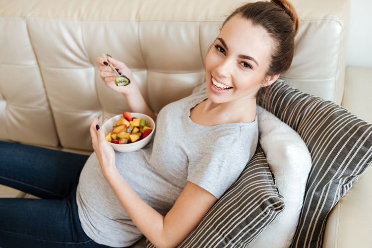 Chế độ dinh dưỡng phù hợp cho mẹ bầu khi mang thai