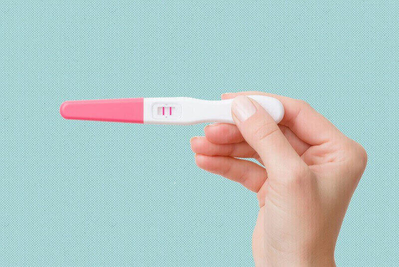 Mang thai ngoài tử cung thử que được không