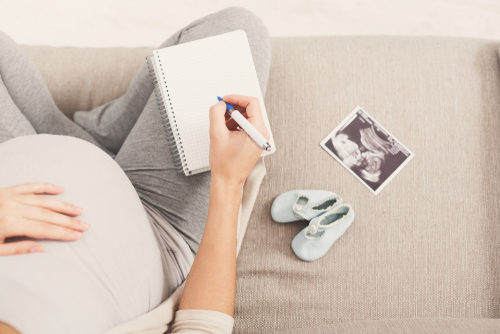 Làm sao để chọn được tên đẹp cho bé là vấn đề đau đầu của rất nhiều mẹ bầu