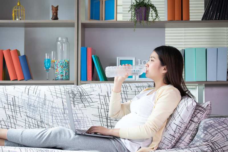 một số bí kíp, mẹo khắc phục tình trạng đắng miệng, nhạt miệng khi mang thai