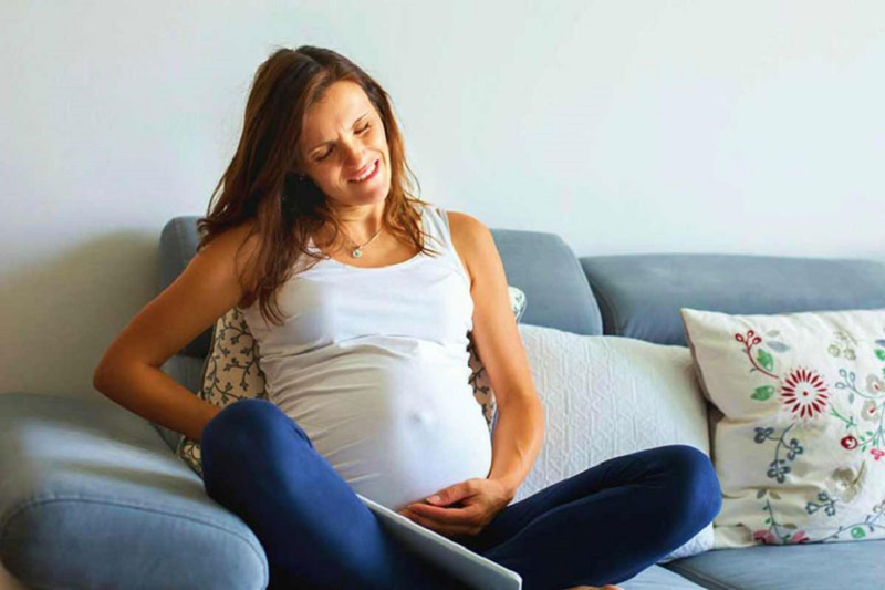 Khi cảm nhận có các dấu hiệu sinh non thì các mẹ cần đến gặp bác sĩ ngay