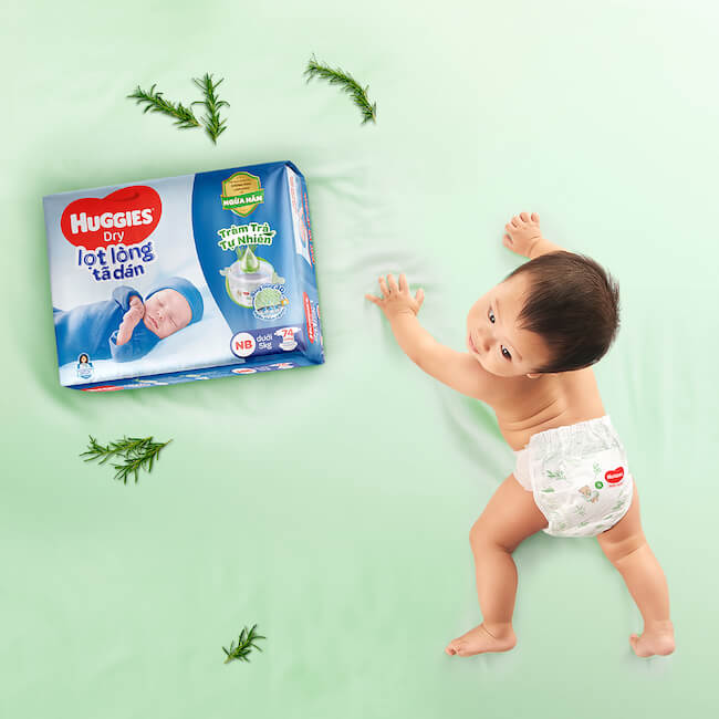 Tã dán sơ sinh Huggies Tràm Trà Tự Nhiên