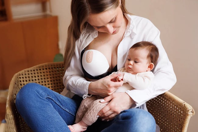 Máy hút sữa không dây hút sữa tiện lợi