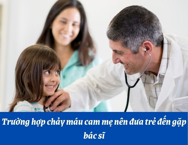 Trẻ bị chảy máu cam nên đưa đến bác sĩ khi kèm các triệu chứng khác