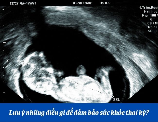 Mẹ cần chú ý kiểm soát cân nặng và điều chỉnh tư thế xấu khi mang thai