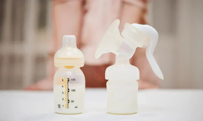 Tác dụng của sữa non cho trẻ sơ sinh