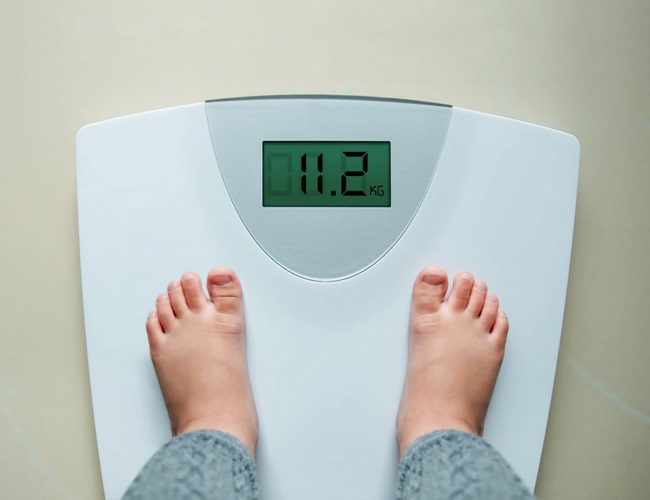 Uống  sữa tươi không đường béo không