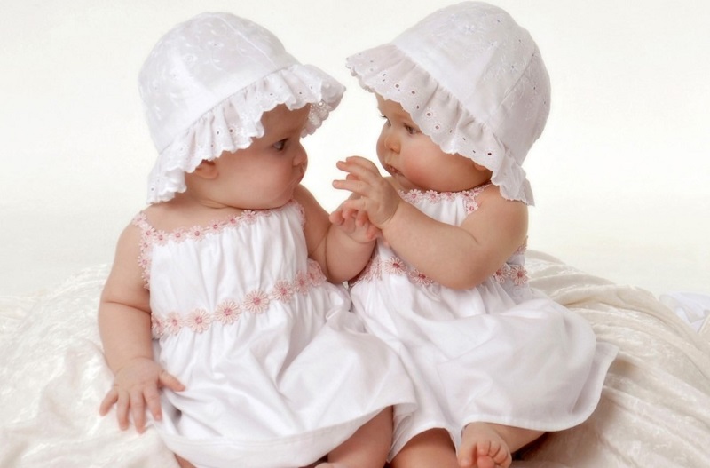 Đặt tên ở nhà cho bé nên đặt tên ngắn, dễ gọi và không nên trùng với các thành viên khác trong gia đình