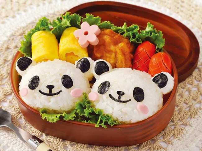 Thực đơn cho bé 2 tuổi đa dạng, nhiều màu sắc 
