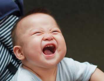 Chăm sóc răng miệng cho trẻ