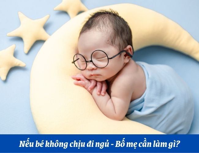 Bố mẹ có thể hát ru và massage cho trẻ sơ sinh để giúp bé ngủ ngon hơn