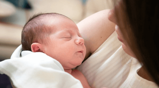 Chăm sóc trẻ sơ sinh để bé có sức khỏe tốt nhất
