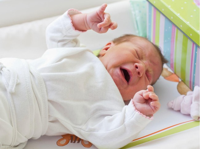 Tình trạng xì hơi của trẻ là gì?