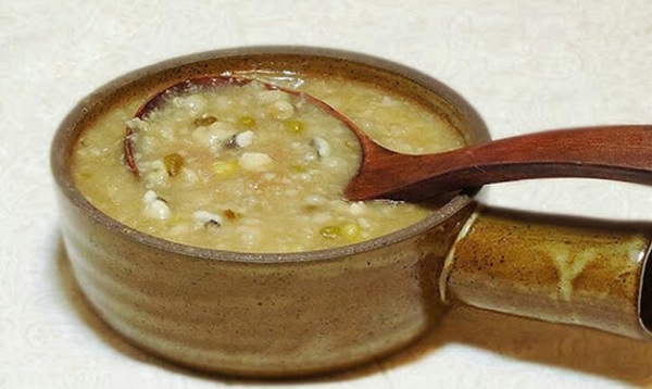 Cháo trứng gà đậu xanh
