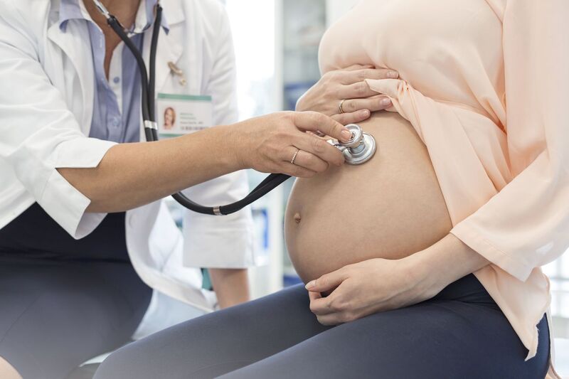 Khi bầu 5 tháng, mẹ nên khám thai định kỳ