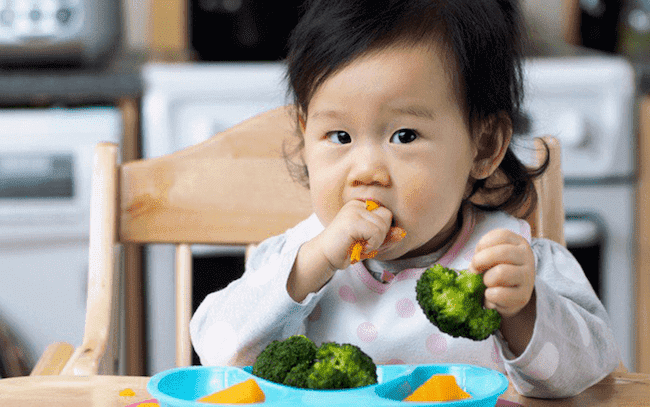 Thực đơn cho bé ăn dặm bằng bông cải xanh 